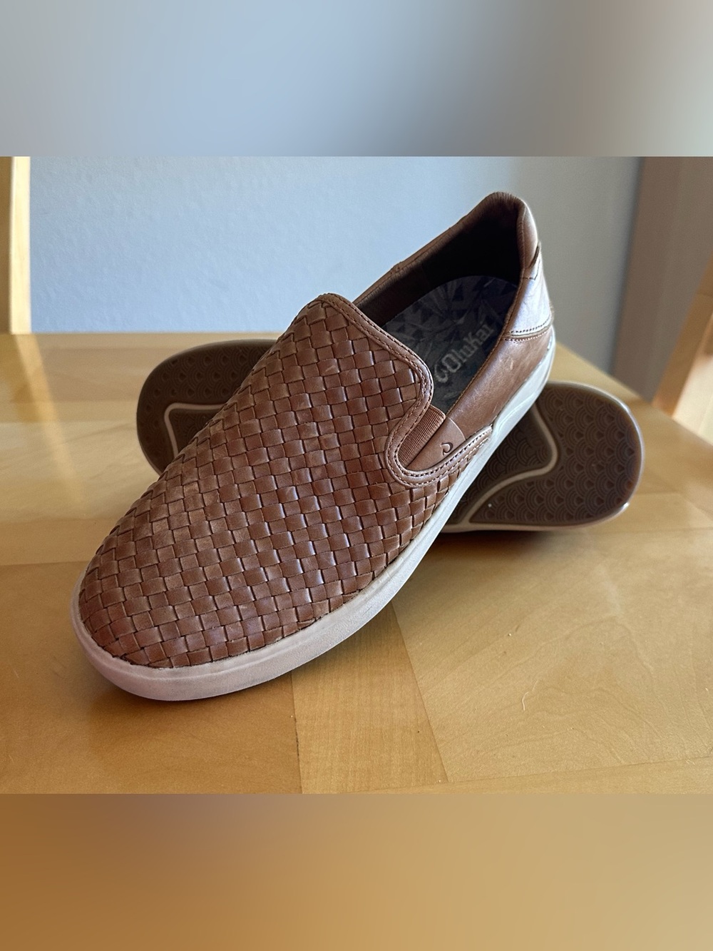 OluKai Lae‘ahi Lauhala Men’s Size 8 Fox Woven Leather Slip-On Sneakers